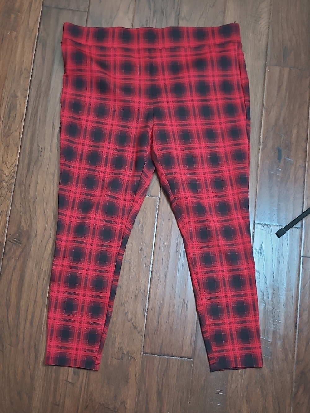 LOFT Red & Black Plaid Ankle Skinny Pants size XL